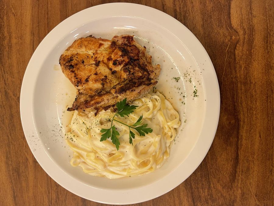 Fettuccine com Sobrecoxa - Seu Gonzaga Pizzaria